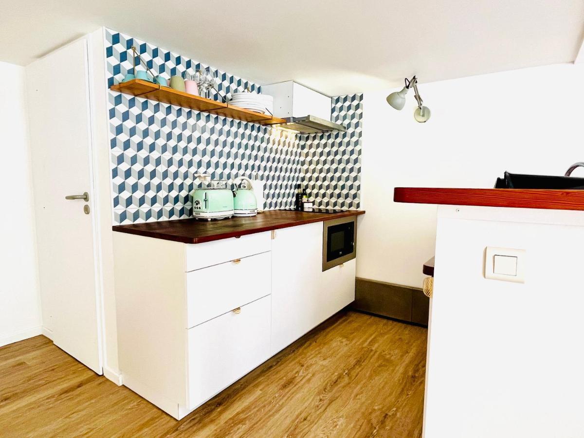 Duplex-Ceiling Height 1,9M-Free Private Parking-Self Check In !! Duplex Climatise-Hauteur Sous Plafond 1,9M-Parking Prive Gratuit-Arrivee Autonome !! Avignon Luaran gambar